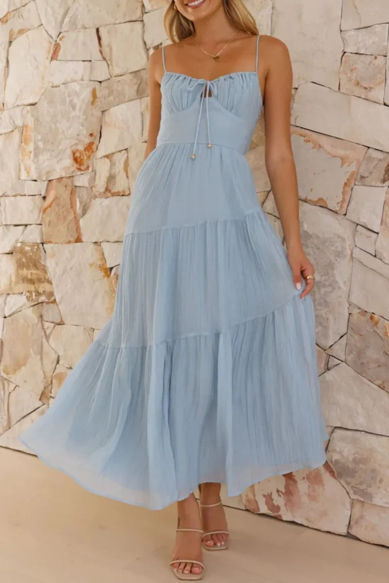 Robe camisole mi-longue à dos froncé