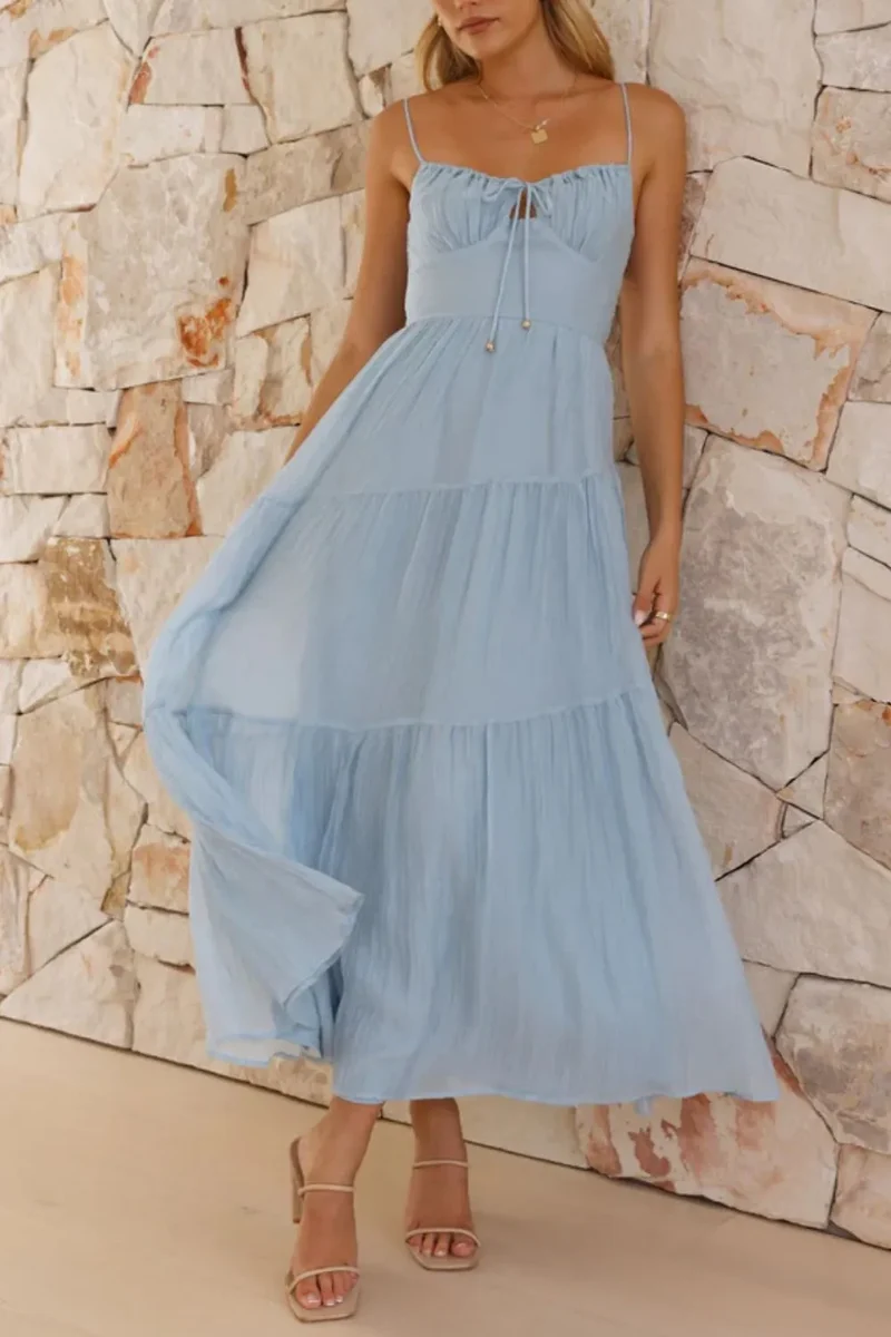 Robe camisole mi-longue à dos froncé