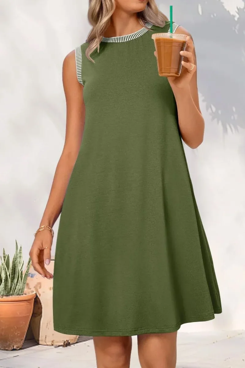 Robe mini débardeur sans manches à col rond