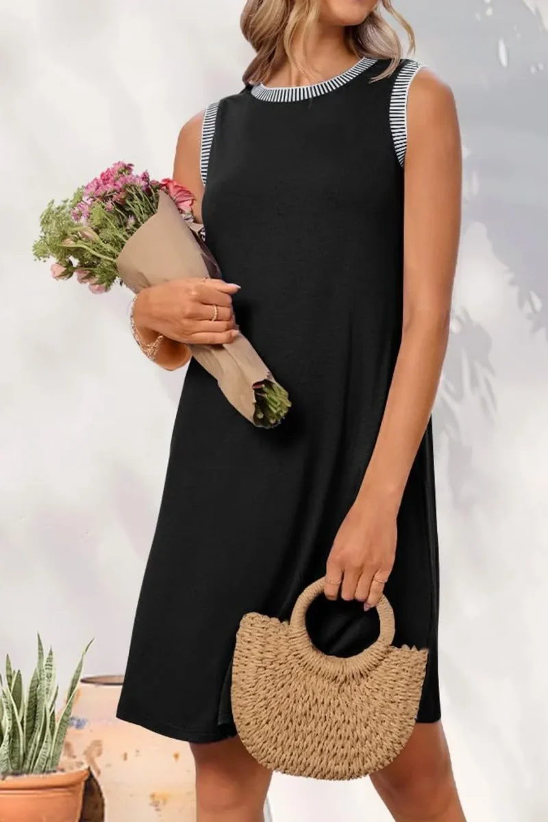 Robe mini débardeur sans manches à col rond