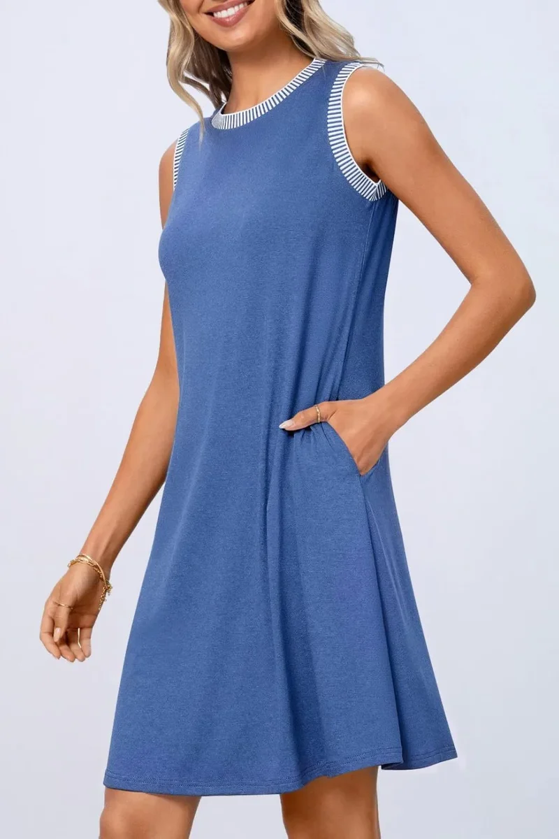 Robe mini débardeur sans manches à col rond