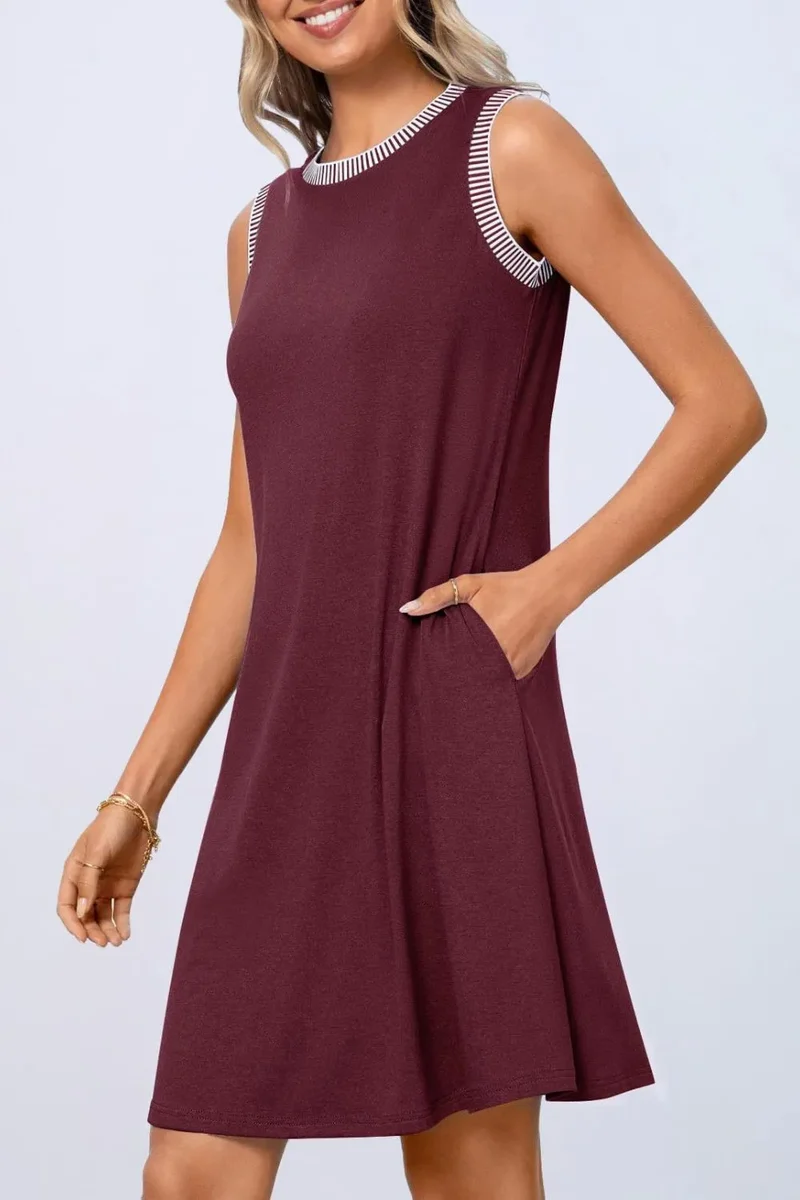Robe mini débardeur sans manches à col rond