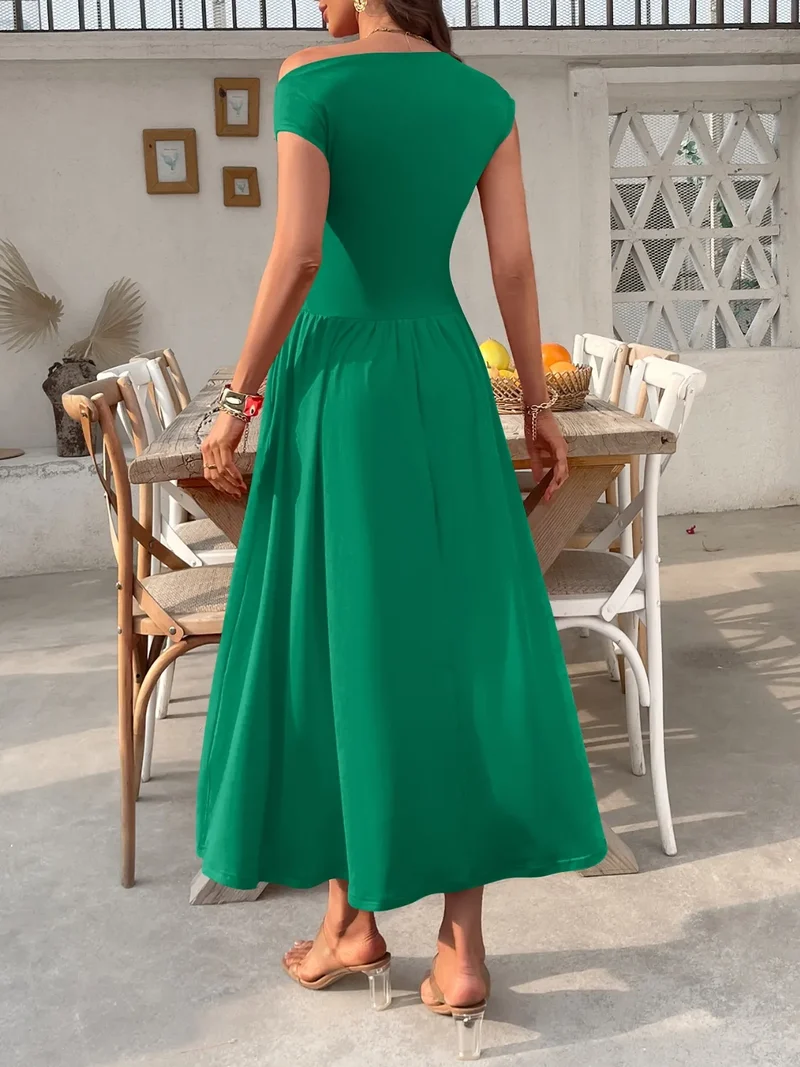 Robe midi à une épaule avec poches