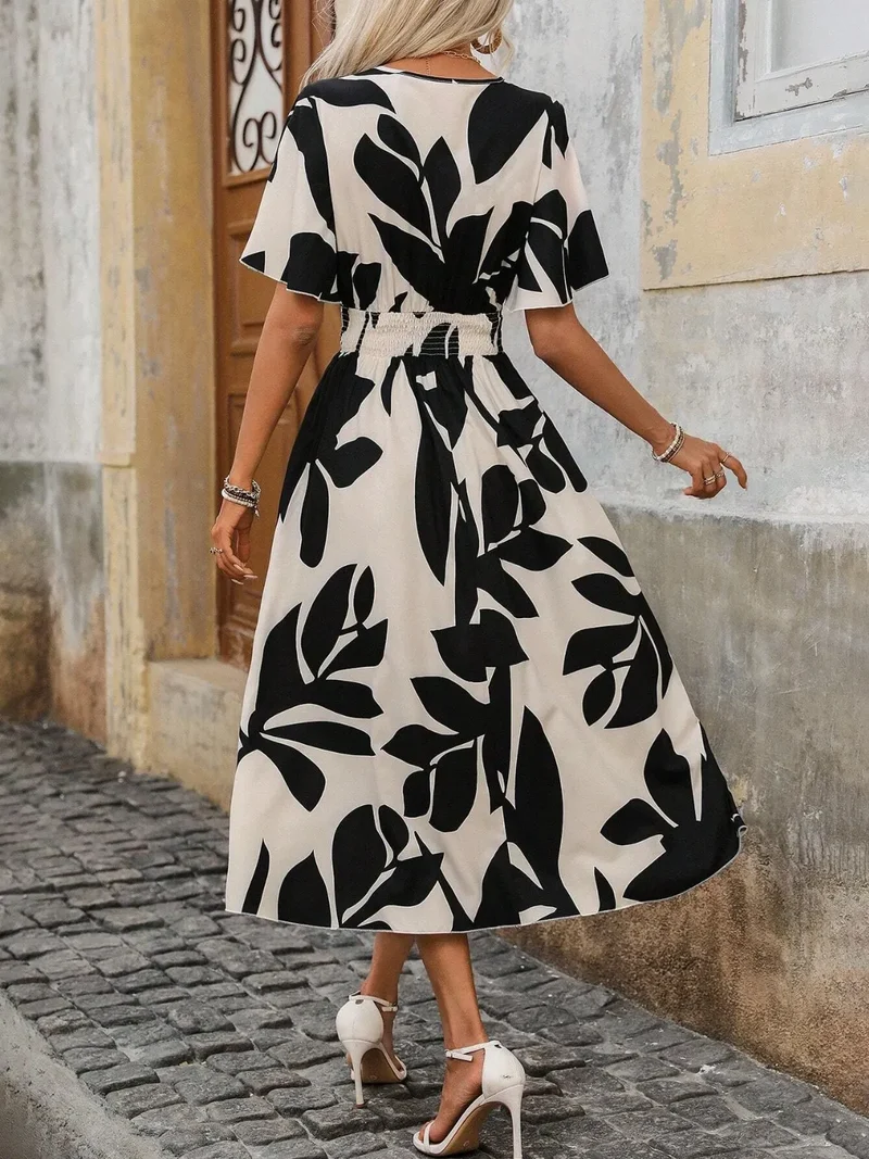 Robe midi imprimée à manches courtes et surplis