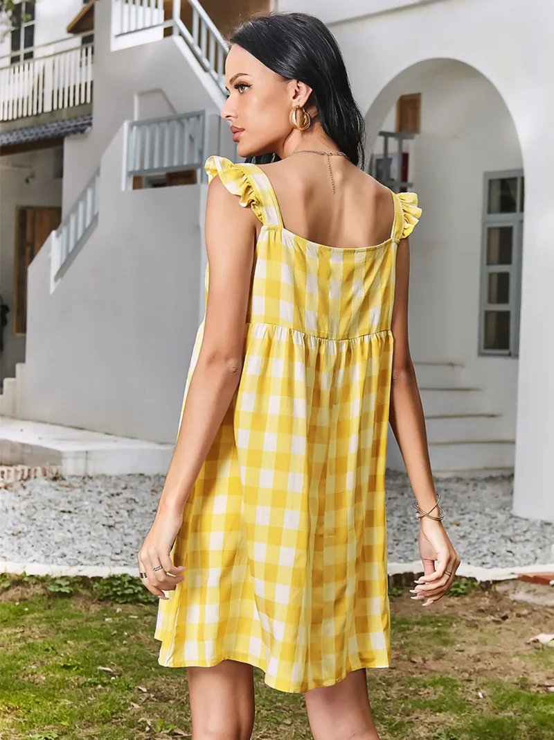Mini-robe à volants et col carré