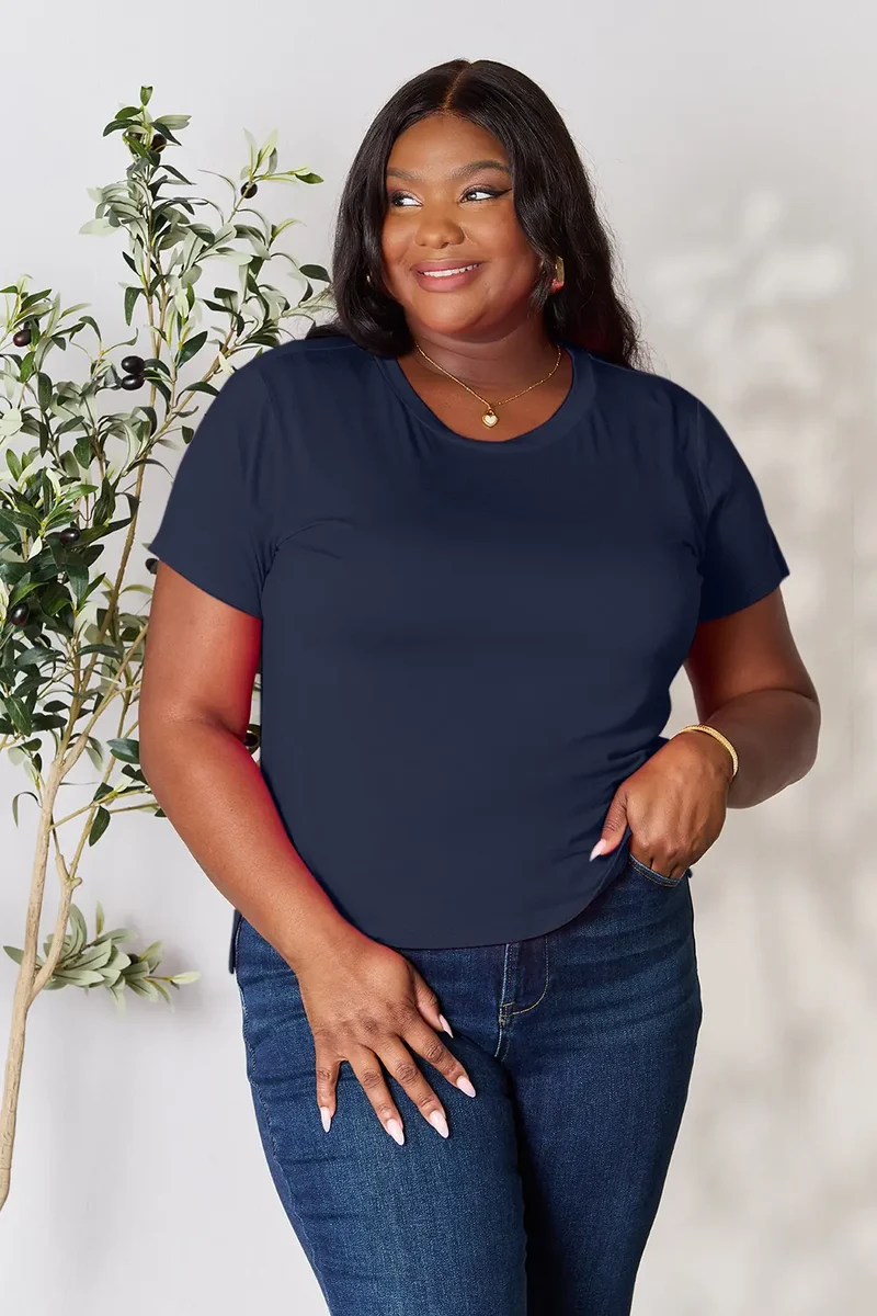 Basic Bae T-shirt à manches courtes et col rond pleine taille