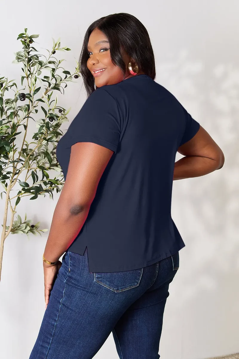 Basic Bae T-shirt à manches courtes et col rond pleine taille