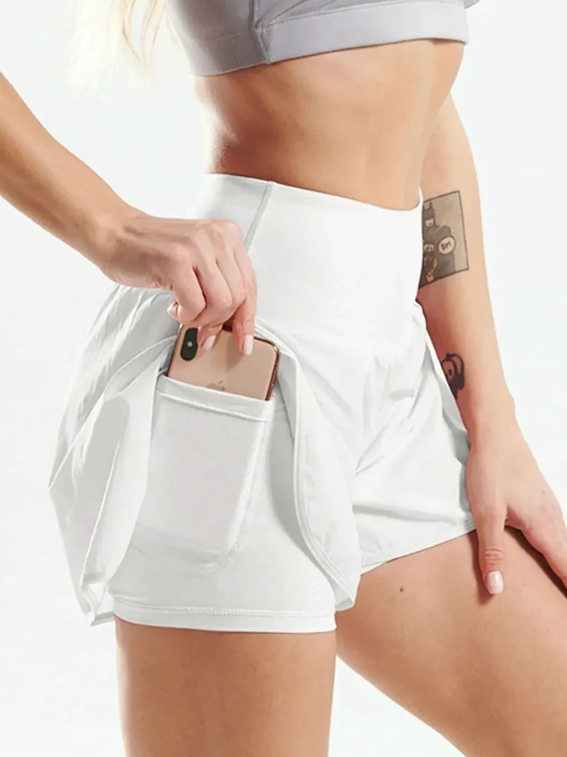 Short actif taille haute à poches