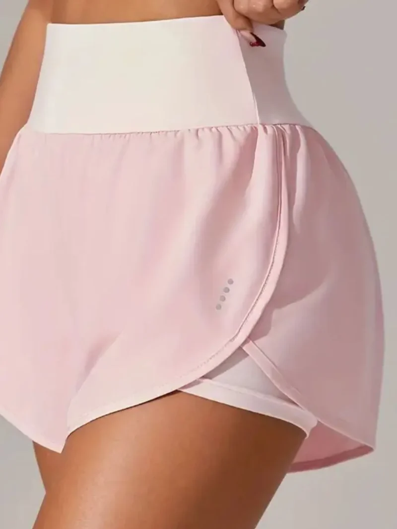 Short actif taille haute à poches