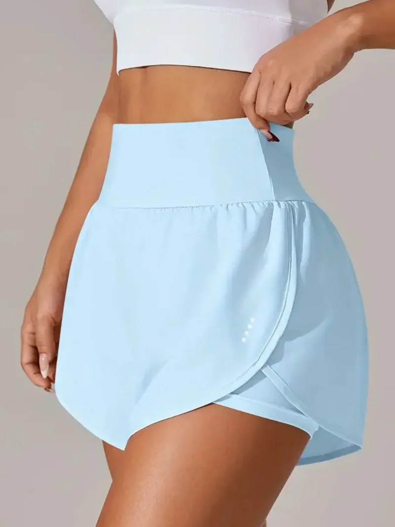 Short actif taille haute à poches