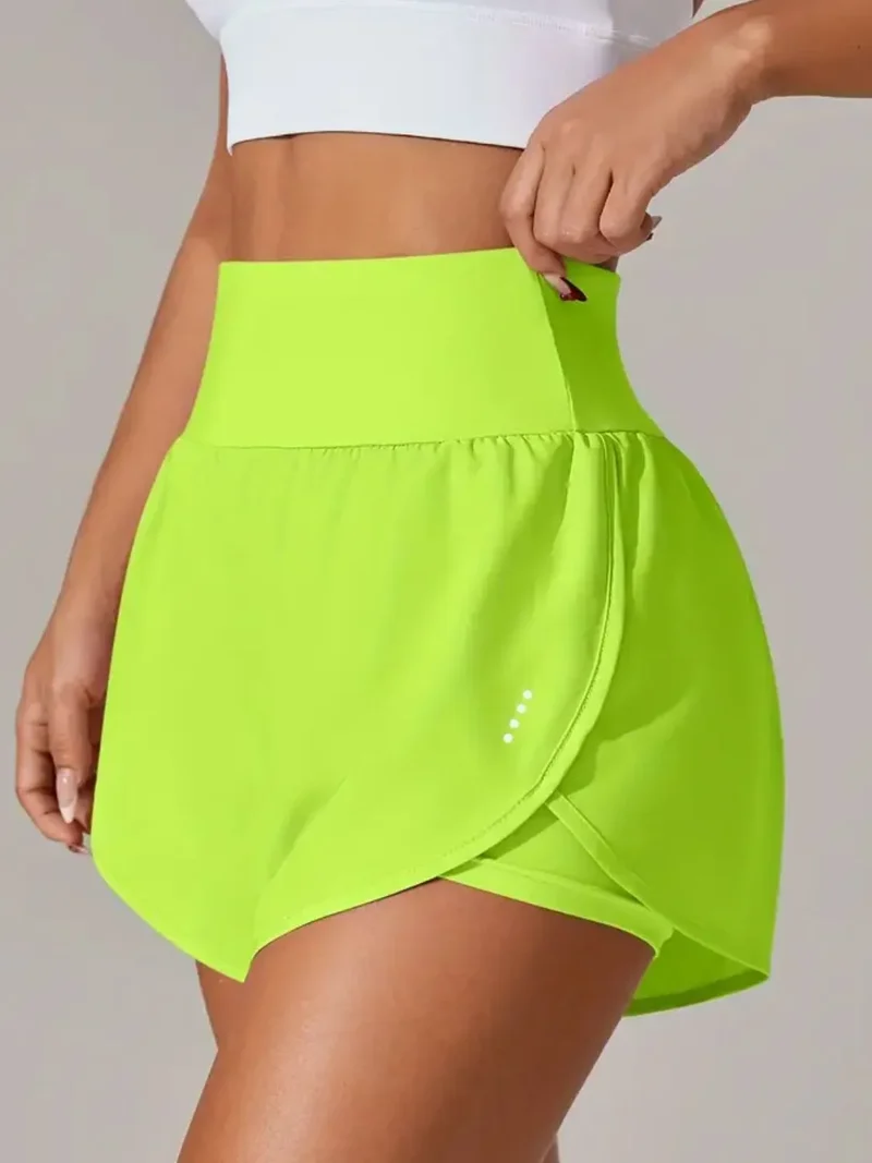 Short actif taille haute à poches
