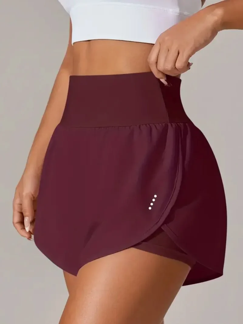 Short actif taille haute à poches