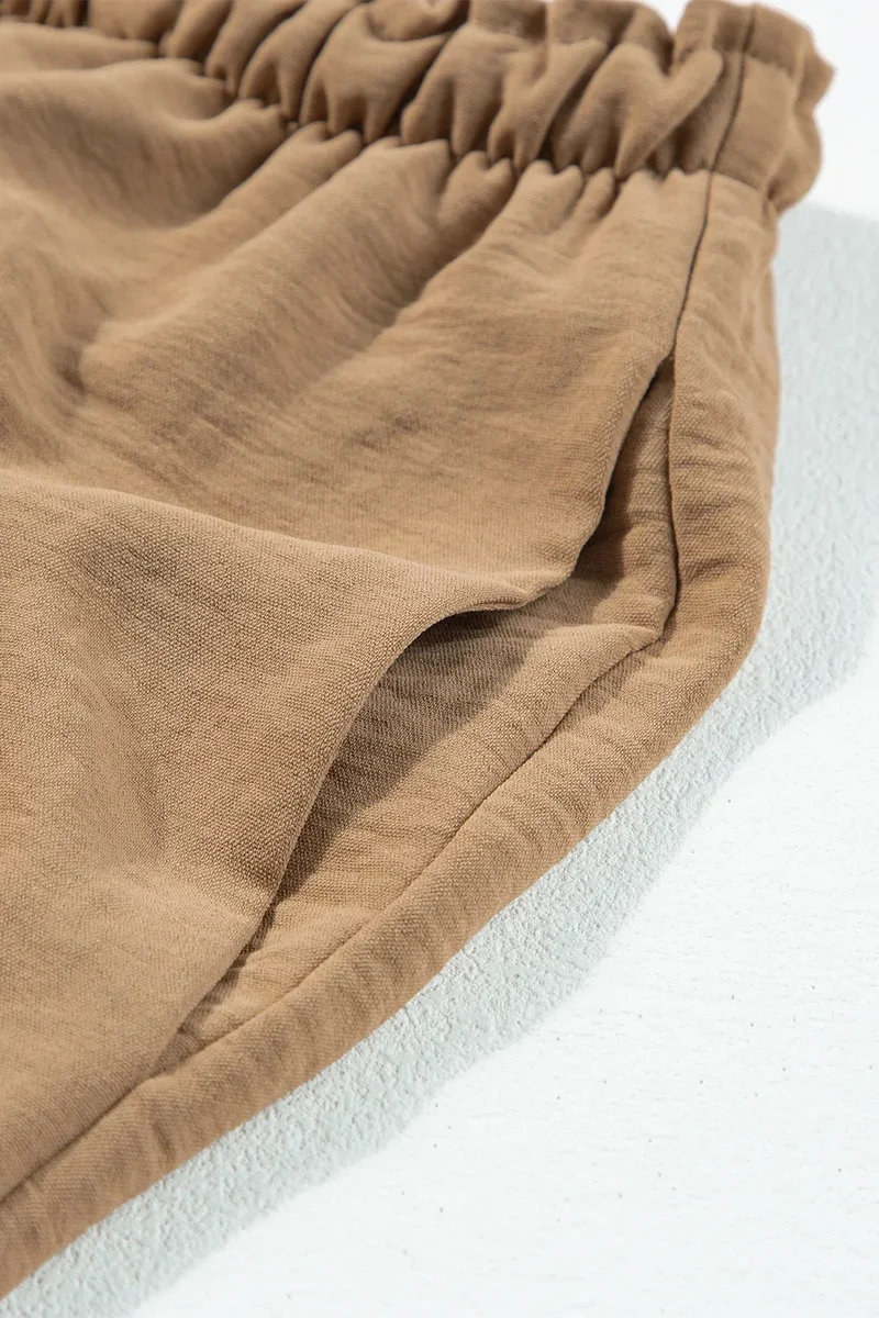 Pantalon utilitaire à jambes larges avec cordon de serrage et taille à volants