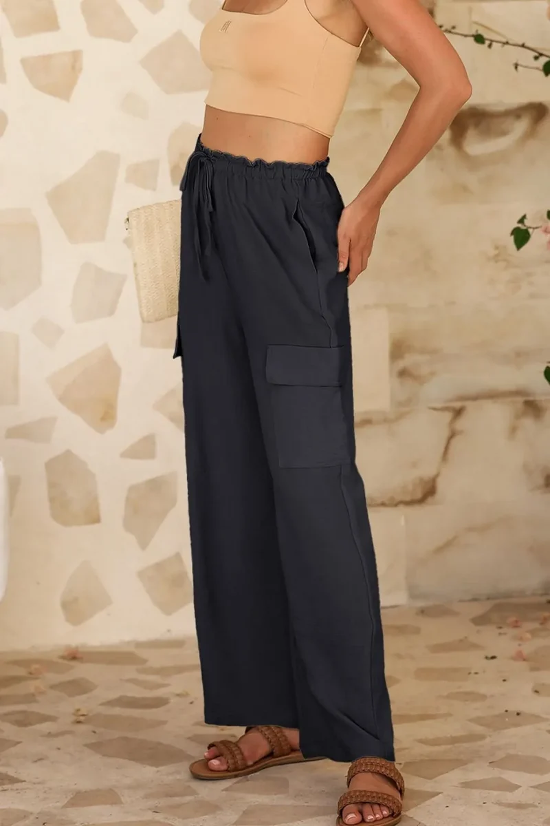 Pantalon utilitaire à jambes larges avec cordon de serrage et taille à volants