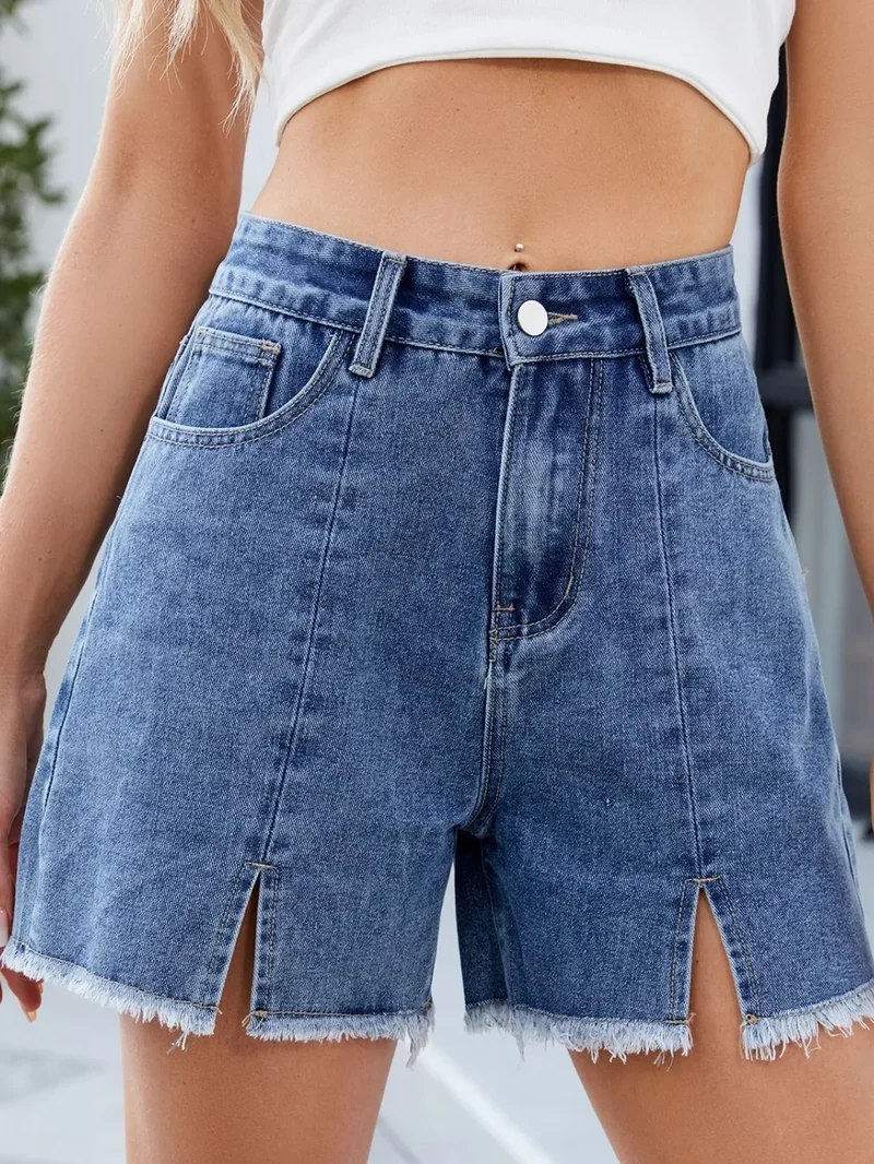 Short en jean fendu à ourlet brut