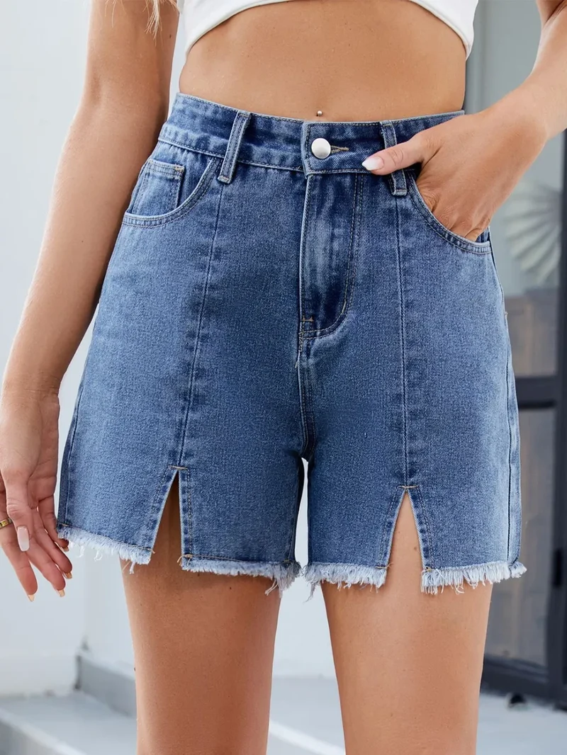 Short en jean fendu à ourlet brut