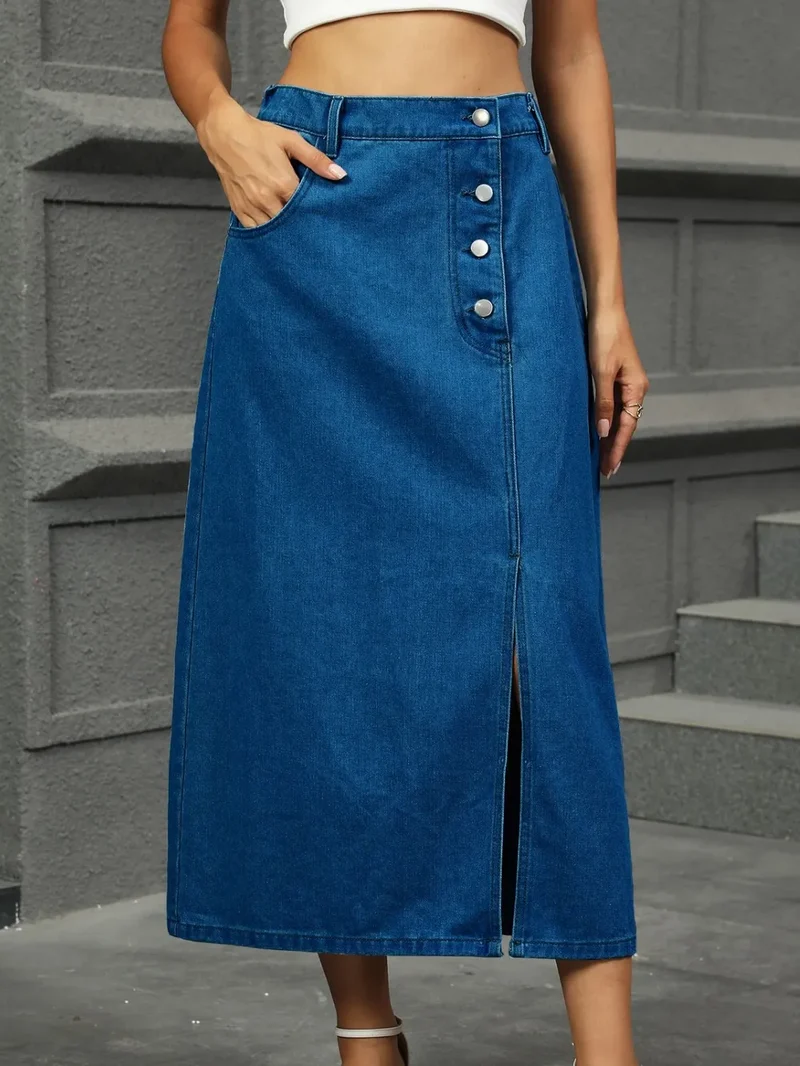 Jupe midi en jean fendue avec boutons