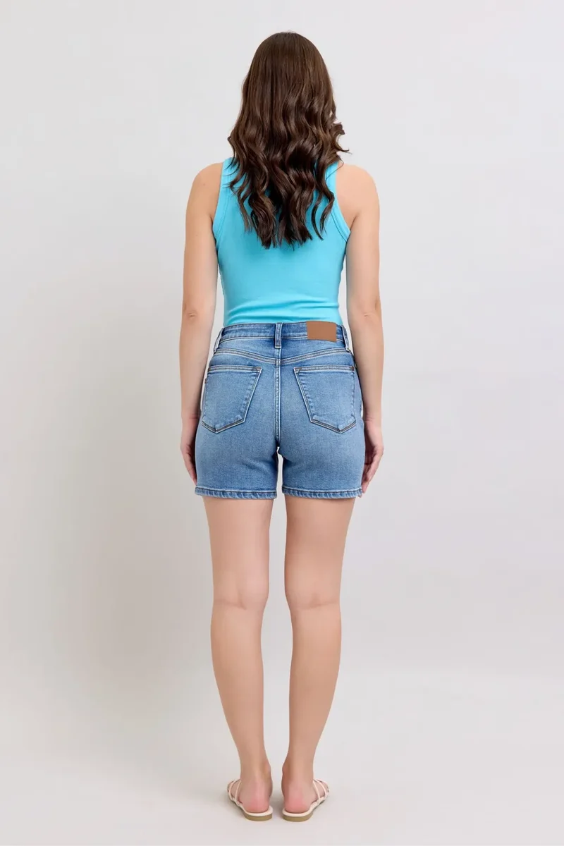 Short en jean bleu Judy à 2 boutons et poches, grande taille