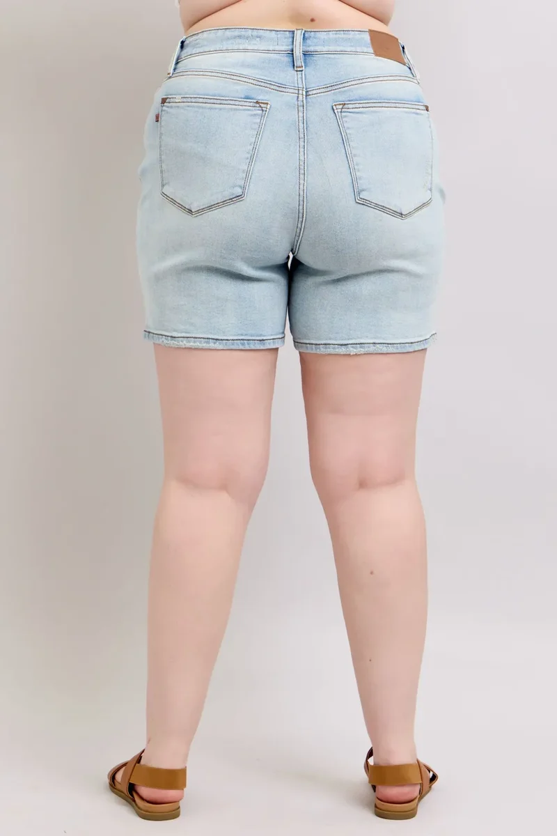 Short en jean bleu Judy à 2 boutons et poches, grande taille