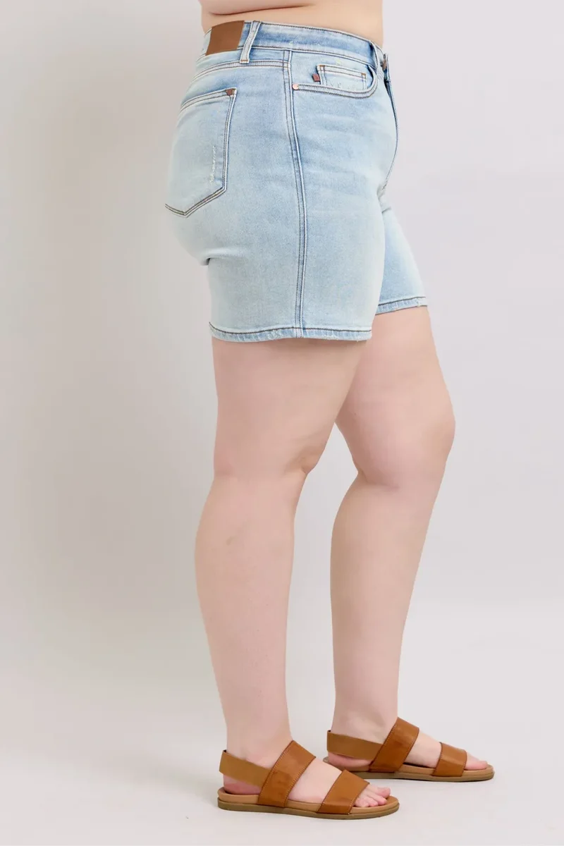 Short en jean bleu Judy à 2 boutons et poches, grande taille