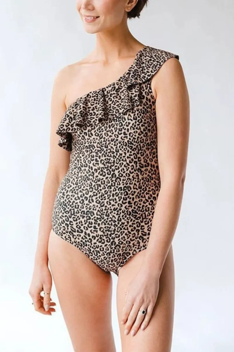 Maillot de bain une pièce à volants léopard à épaule unique