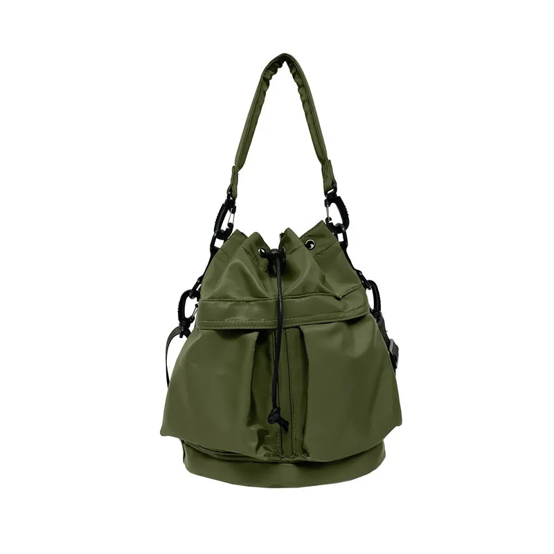 Sac seau en nylon avec cordon de serrage