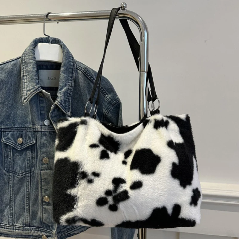 Sac fourre-tout en fourrure à imprimé vache