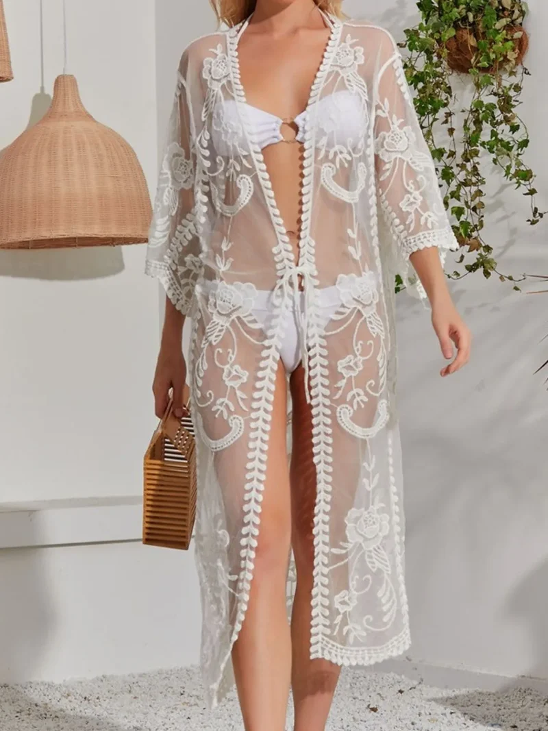 Cache-maillot long ouvert sur le devant avec détails en dentelle