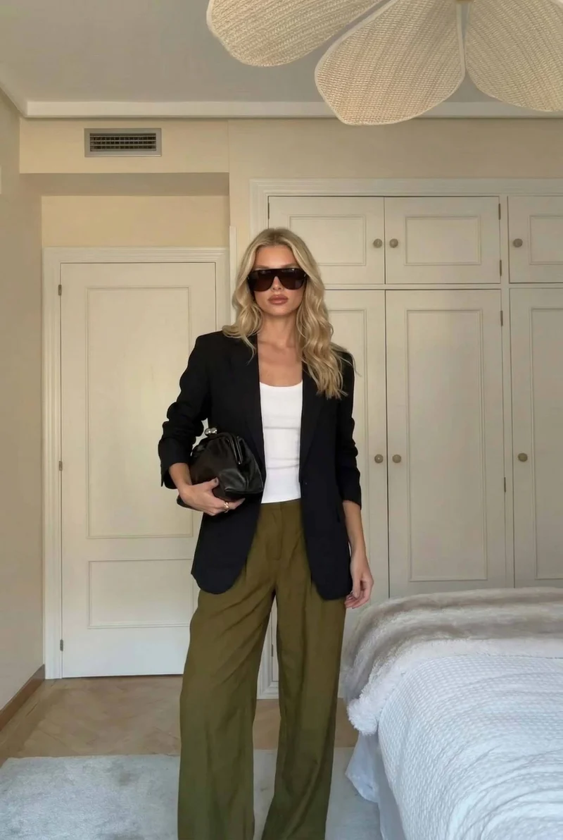 Minimalist Blazer And Wide-leg Pants Suit