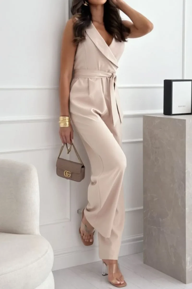 Combinaison à jambes larges sans manches avec surplis
