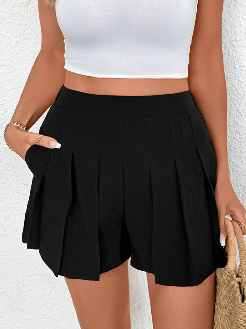 Short plissé avec poches