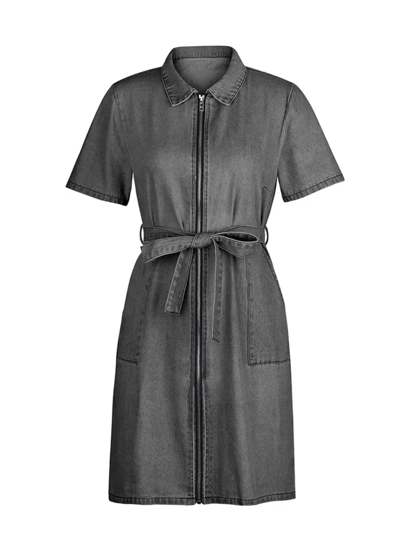 Robe en jean à manches courtes et fermeture éclair sur le devant, grande taille