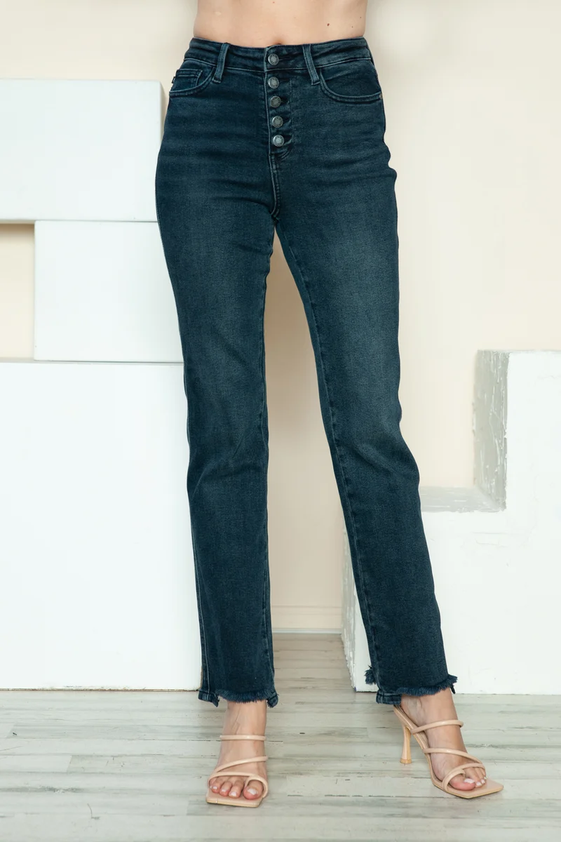 Jean droit taille haute Judy Blue avec braguette boutonnée et ourlet destroy