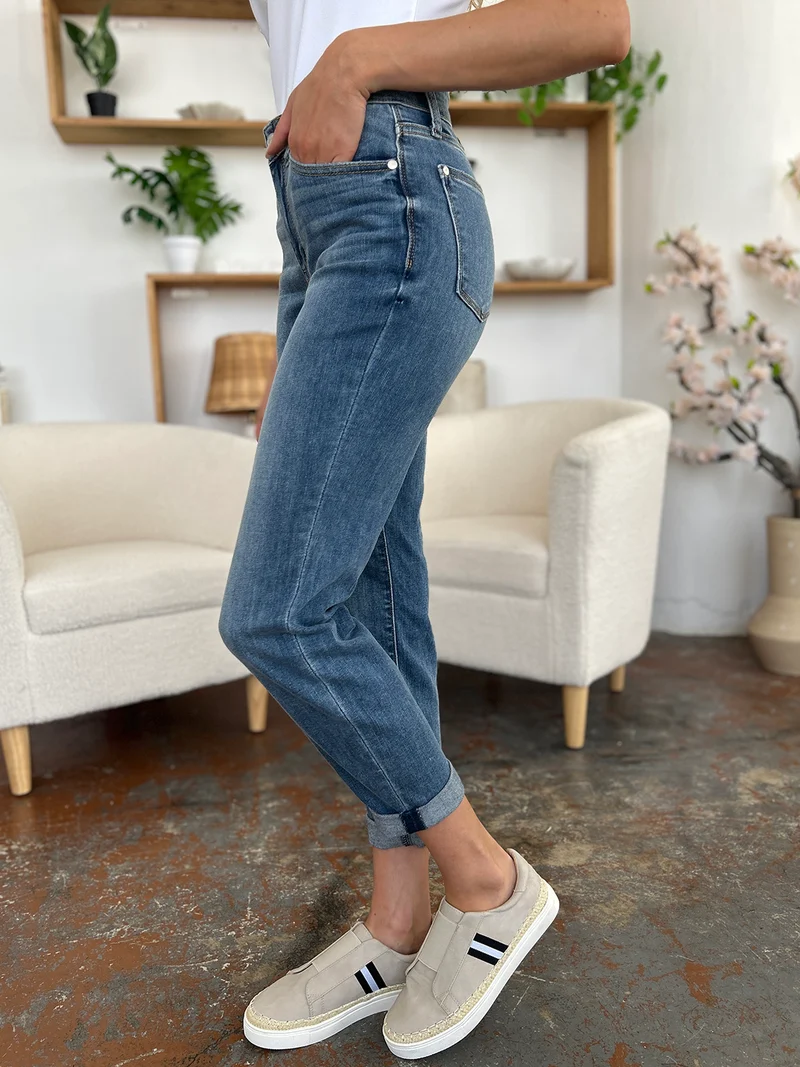 Jean slim Judy Blue taille haute à ourlet retroussé