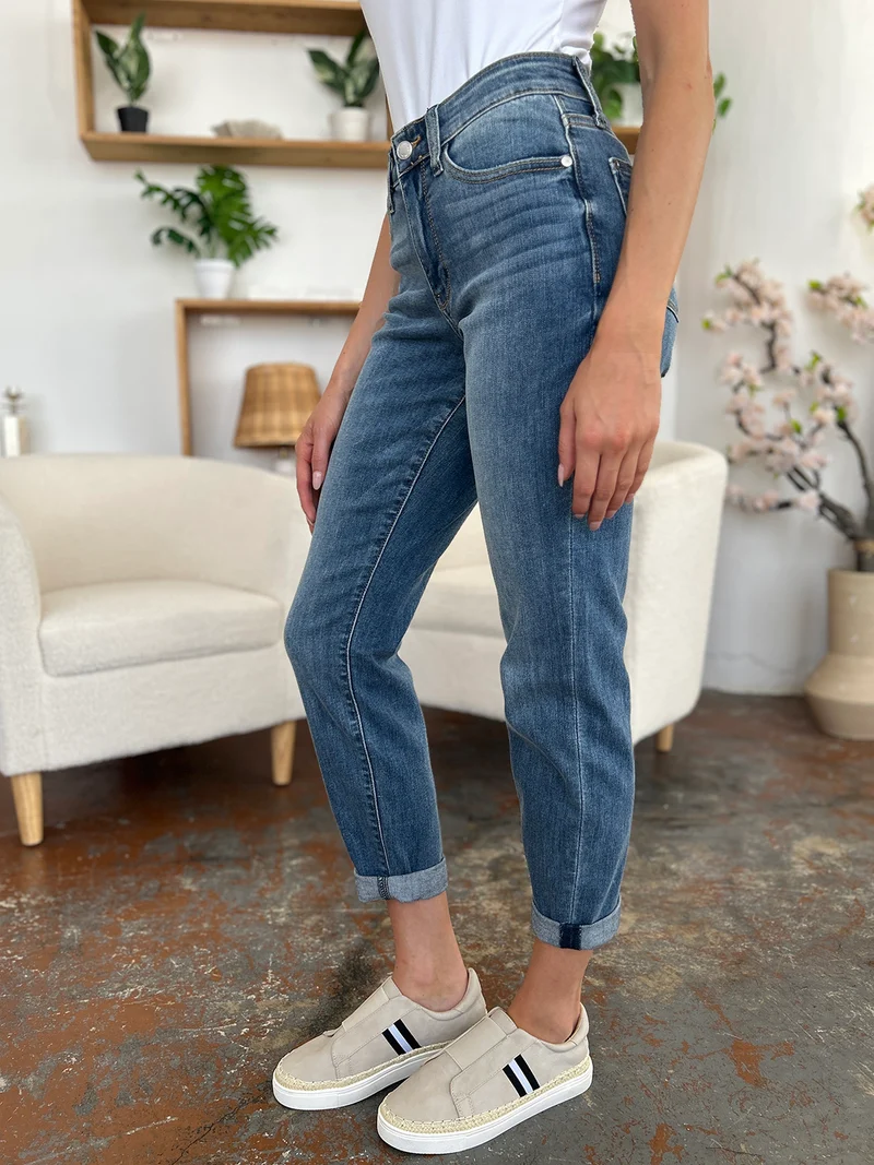 Jean slim Judy Blue taille haute à ourlet retroussé