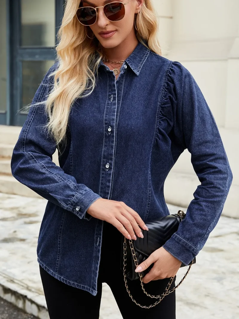 Chemise en jean à col boutonné