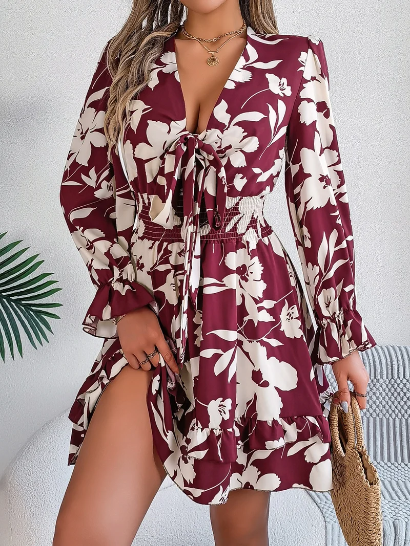 Robe imprimée à manches longues et volants