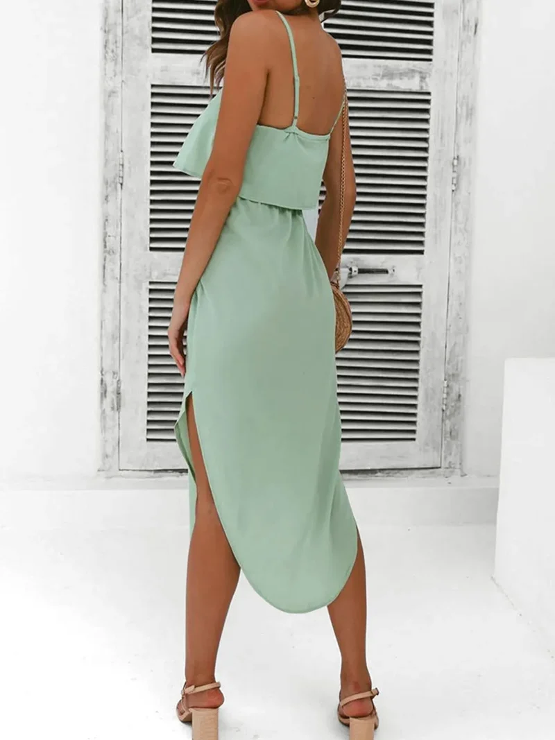 Robe camisole mi-longue fendue sur le côté et nouée