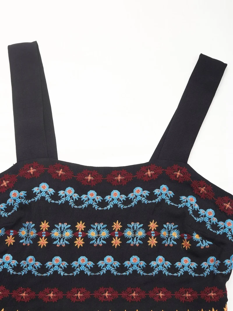 Robe mi-longue sans manches à fleurs brodées et fente latérale Perfee