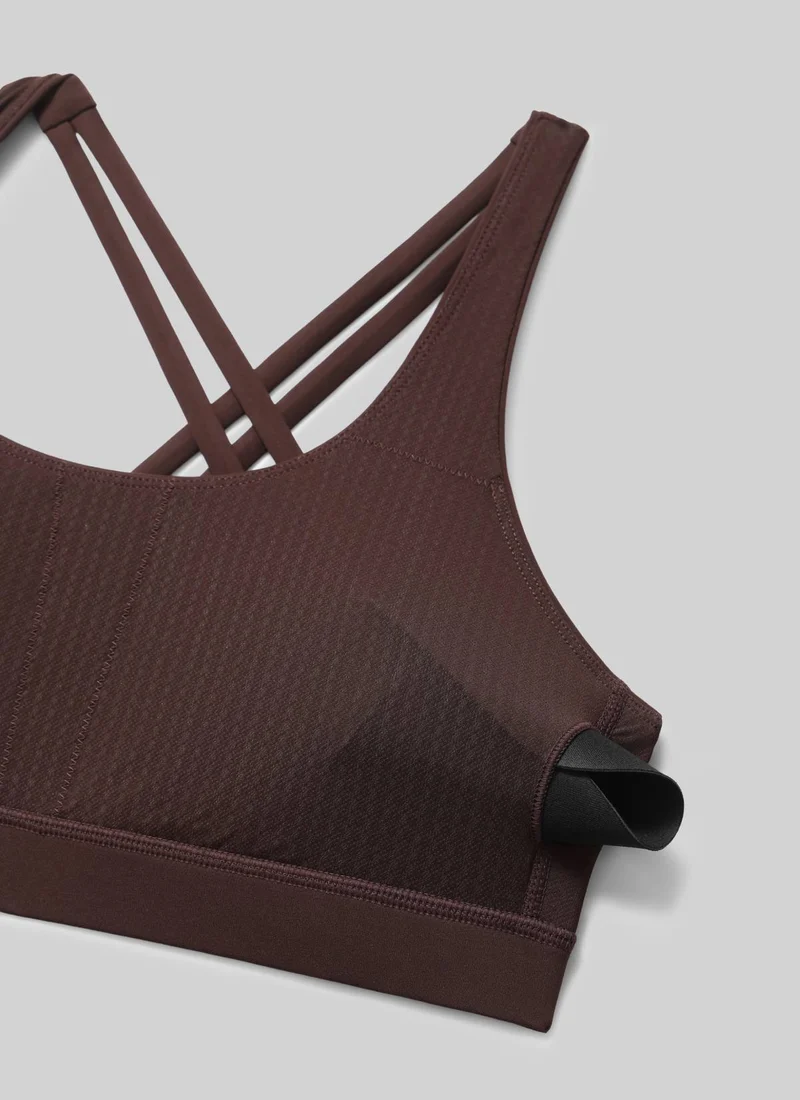 Nakedfeel Criss Cross Back Sports Bra