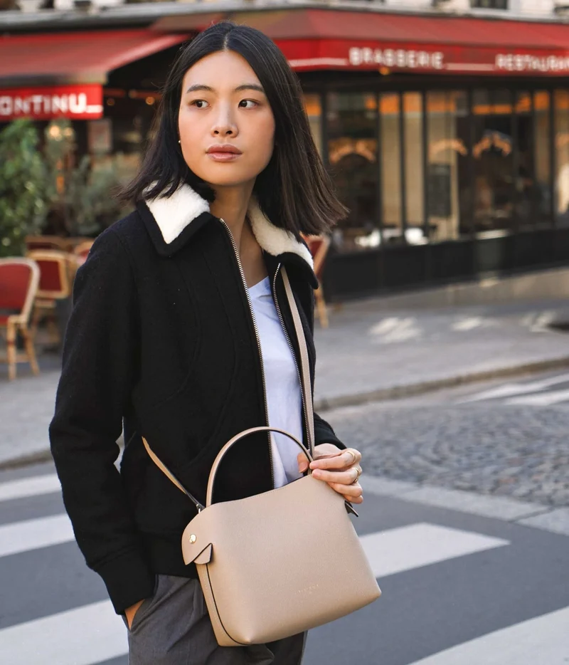 Medium Swann | Sable