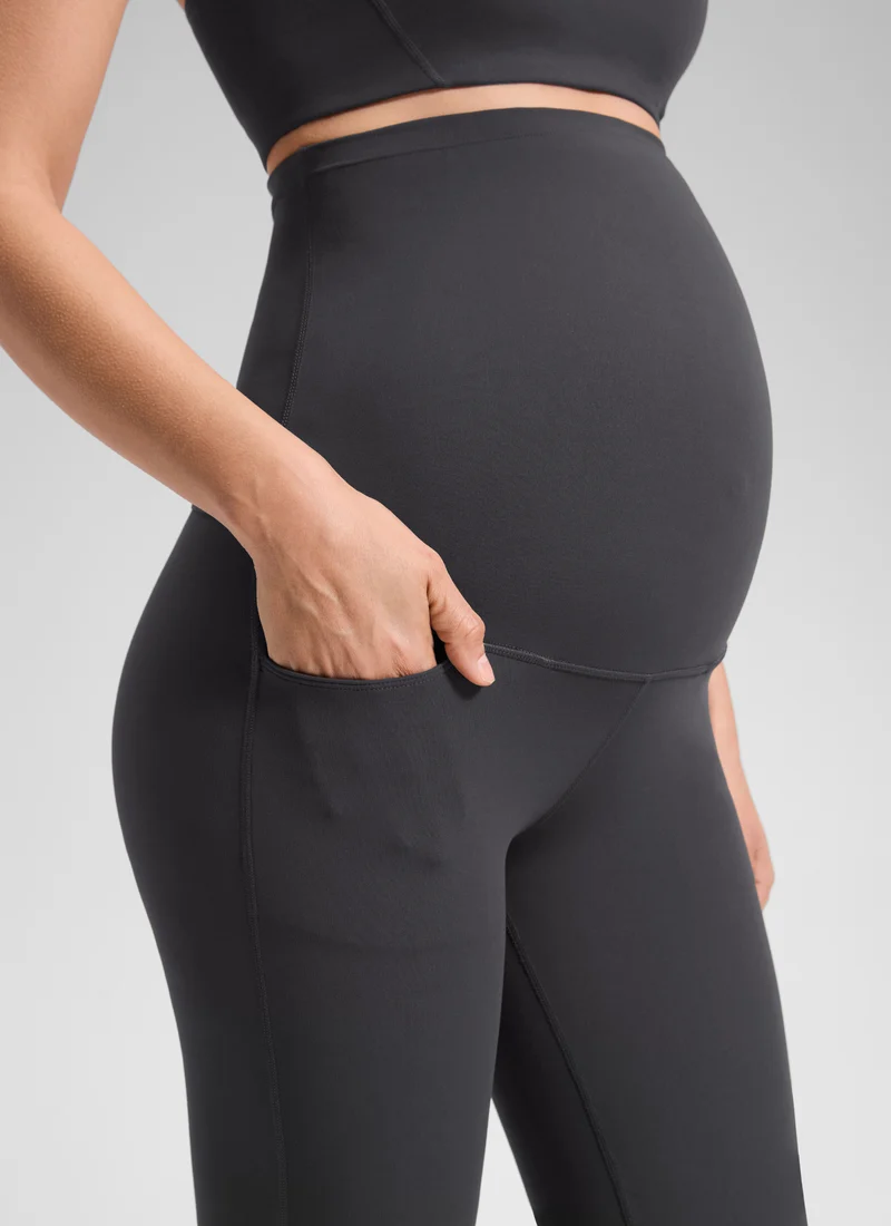 Butterluxe Maternity Flare Pocket Legging 33"
