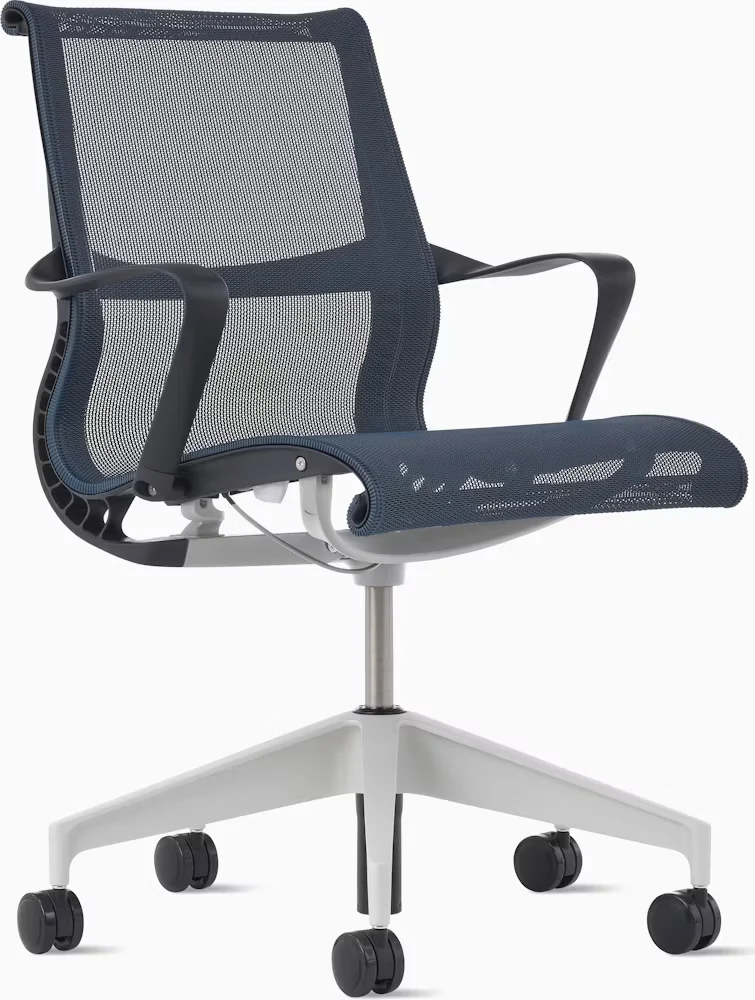 Setu Chair, With Arms