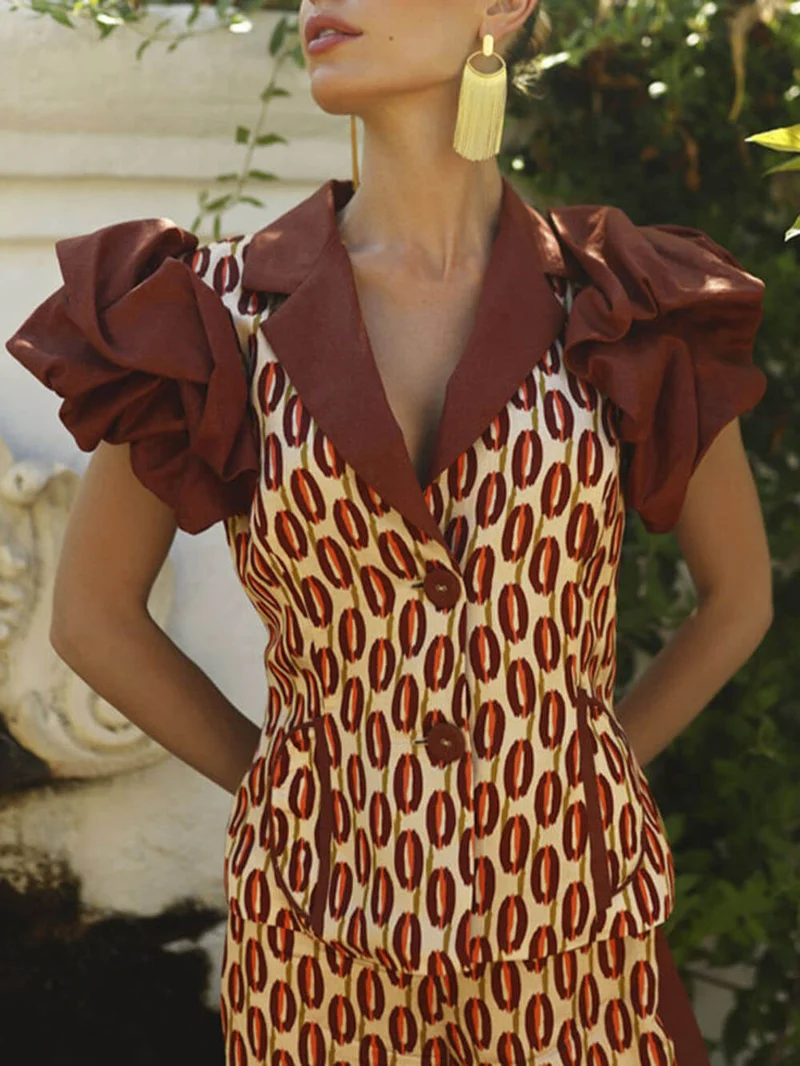 Exquisite Geometric Print V-Neck Ruffle Sleeve Top