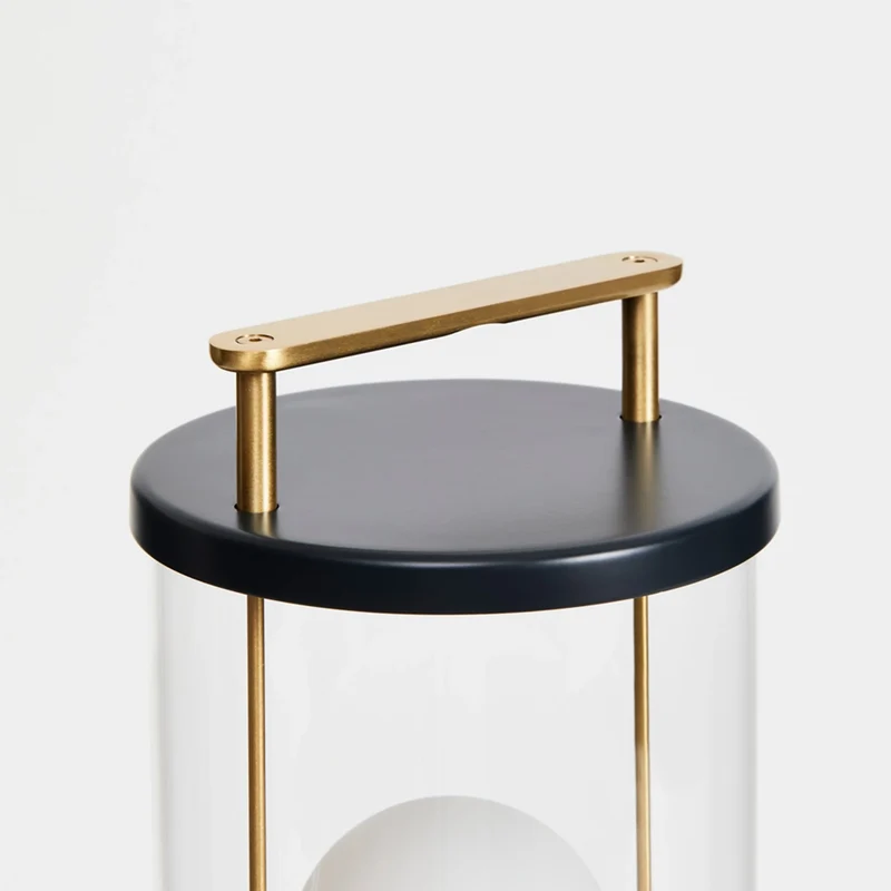 The Muse 1.0 Portable Lamp in Hackles Black