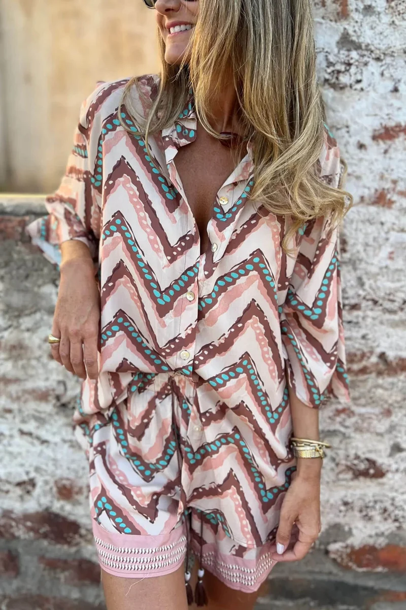 Exquisite Wave Print Collared Long-Sleeved Shirt And Elastic Waist Shorts Set