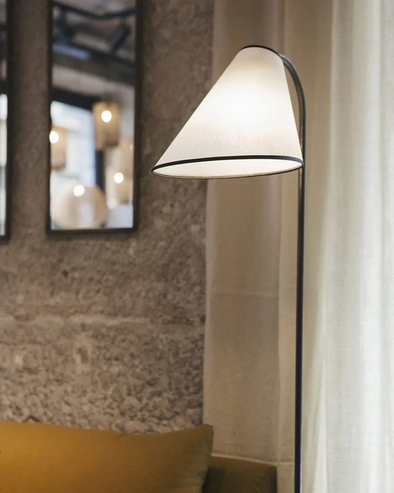 Pied de lampadaire Ella