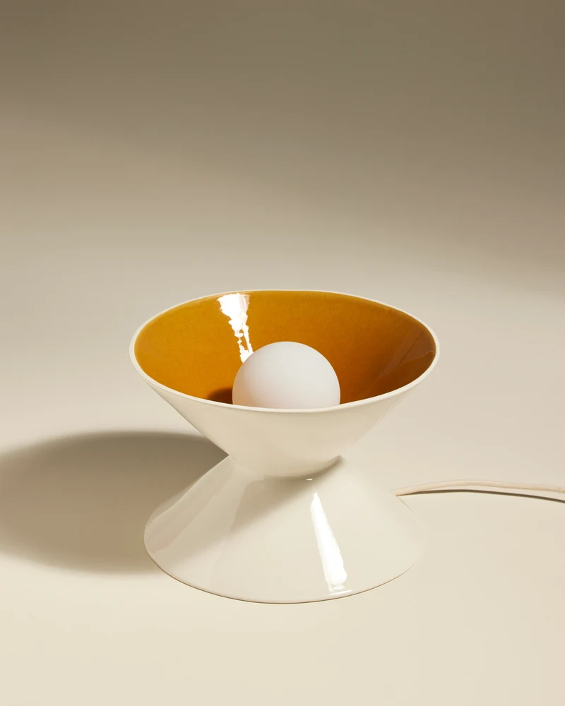 Hourglass table lamp - Fawn