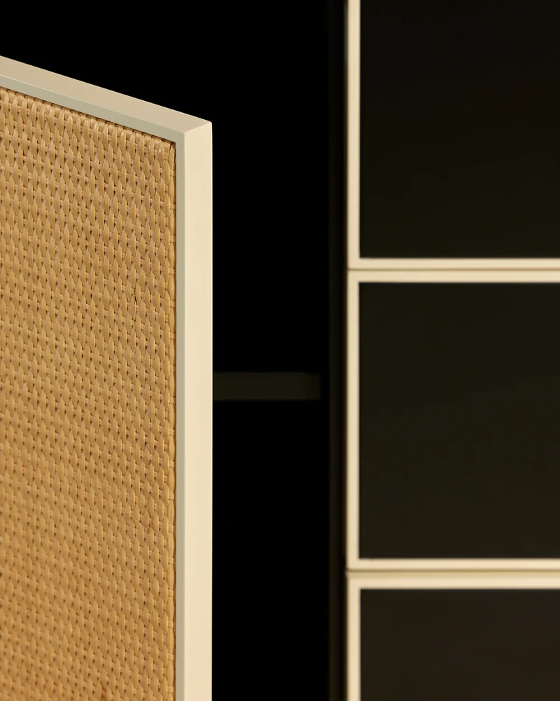 Essence Chest of Drawers - Black