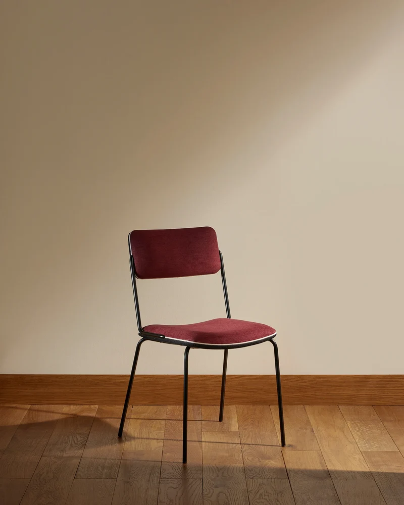 Double Game Chair - Black / Cassis